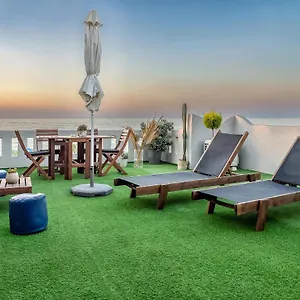 Star Apartment